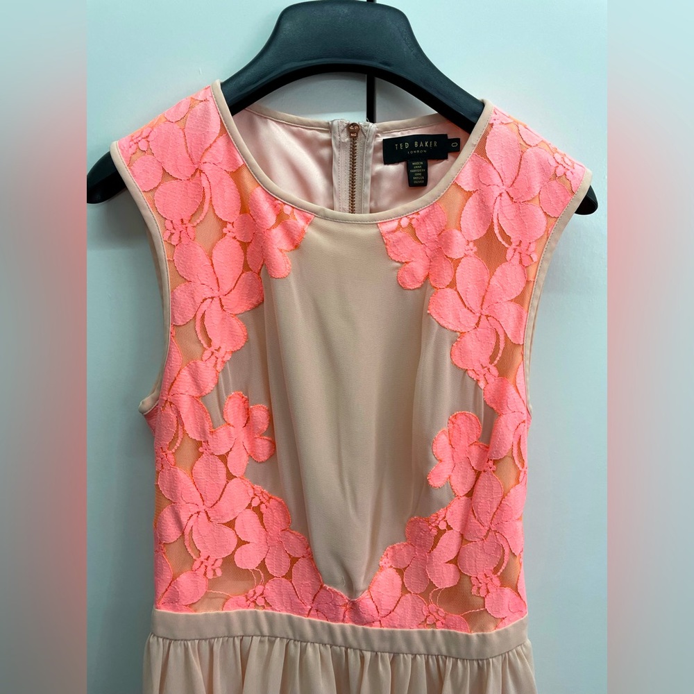 Gorgeous Ted Baker cocktail dress, hot pink/ coral lace appliqué, size 0